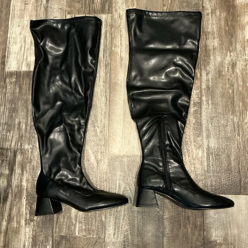 JOURNEE Black Over-the-Knee Women's Boots Size 7.5 WC